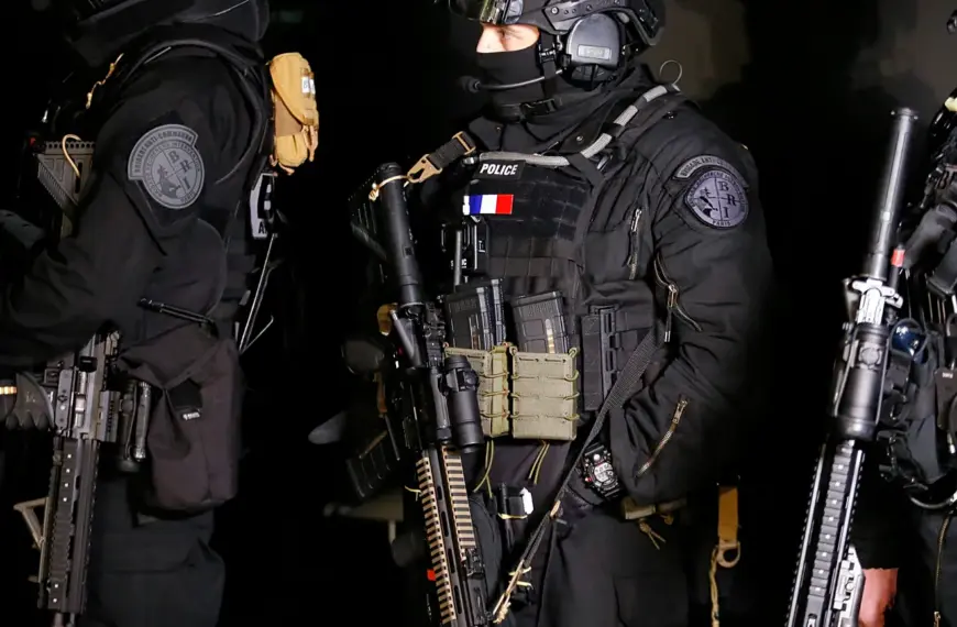 Ліон: штурм із вибухівкою лабораторії дорогоцінних металів