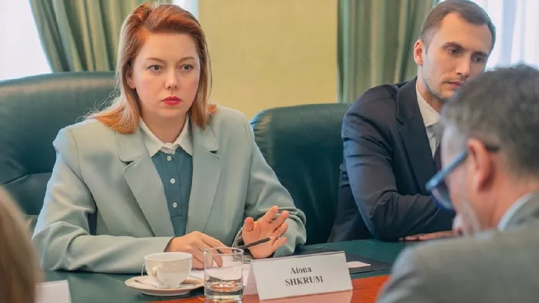 У Кабміні не виключають податку на відбудову після війни. Гетманцев каже: в жодному випадку У Кабміні не виключають податку на відбудову після війни. Гетманцев каже: в жодному випадку