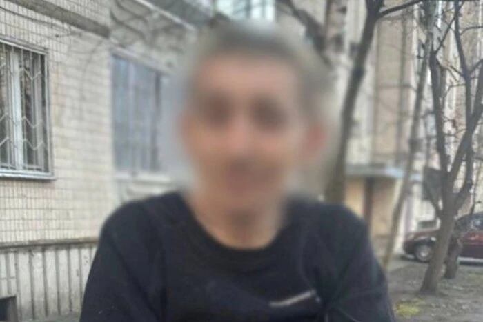 Пограбування ветерана на протезі: поліція Києва затримала підозрюваного