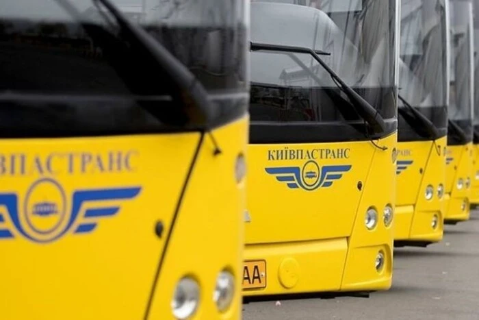 На Воскресенці 23 грудня змінено маршрут двох автобусів (схема)