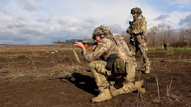 Нові контракти в ЗСУ коштуватимуть 552 млрд грн у 2026 році і понад 1 трлн грн у 2027-2028 Нові контракти в ЗСУ коштуватимуть 552 млрд грн у 2026 році і понад 1 трлн грн у 2027-2028