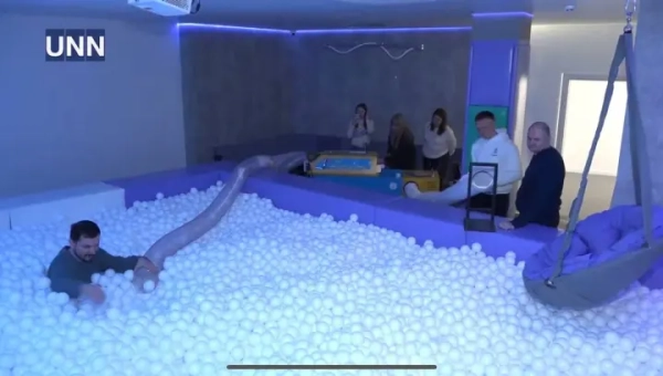 У Києві відкрили третє релакс-сховище "Без хвиль": простір безпеки й ментальної підтримки під час тривог