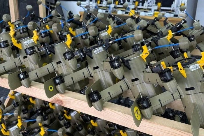 Скільки дронів-перехоплювачів щодня отримують військові: дані Міноборони