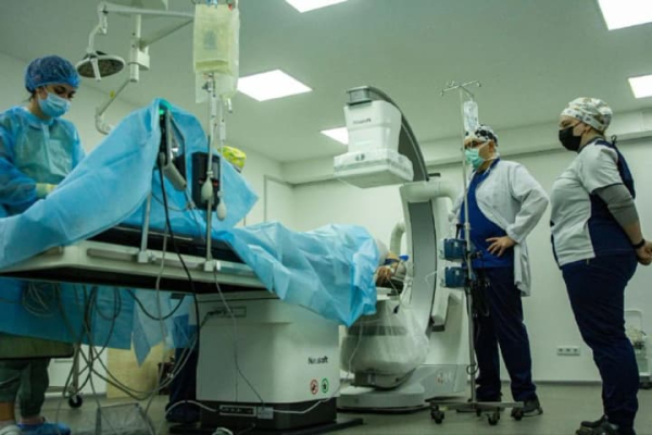 У лікарнях Луганщини медичну допомогу надають студенти без підготовки - ЦНС