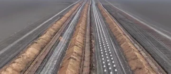 Силами ДССТ зведено вже тисячі кілометрів фортифікаційних споруд: Шмигаль показав оборонні укріплення у Запорізькій області