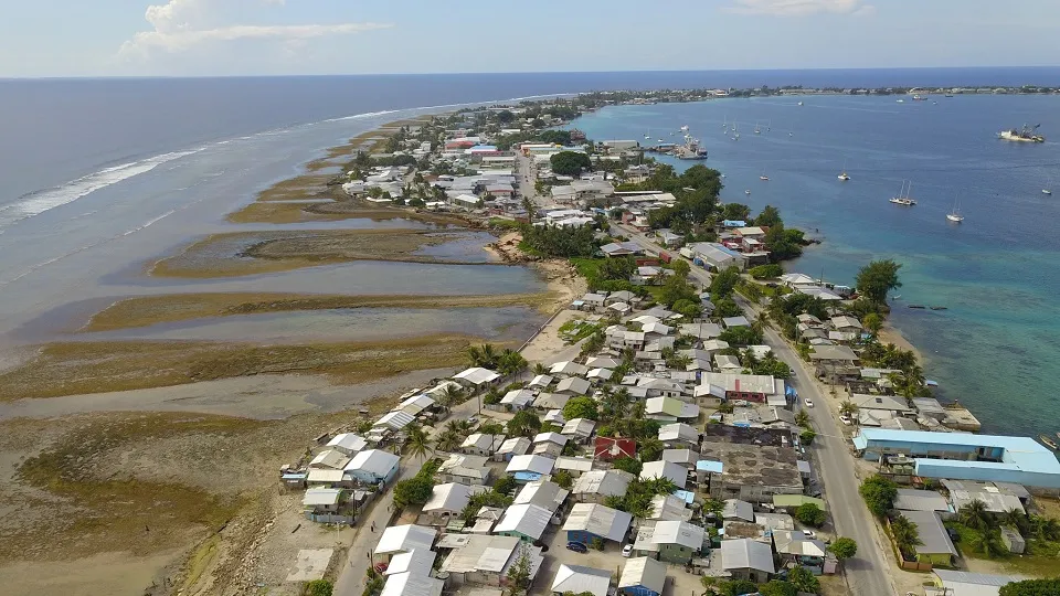 Перша у світі держава почала виплачувати громадянам базовий дохід у криптовалюті