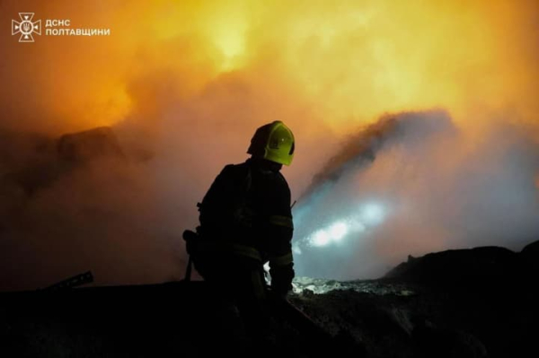 росія атакувала промисловий об'єкт на Полтавщині вночі: показали наслідки