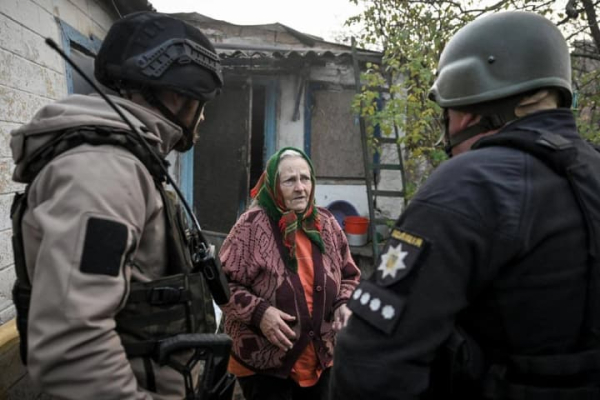 У 44 прифронтових населених пунктах Запоріжжя та Дніпропетровщини оголосили примусову евакуацію