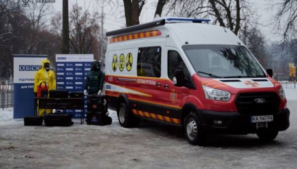 ОБСЄ надала надзвичайникам пересувну лабораторію для виявлення загроз хімічного характеру