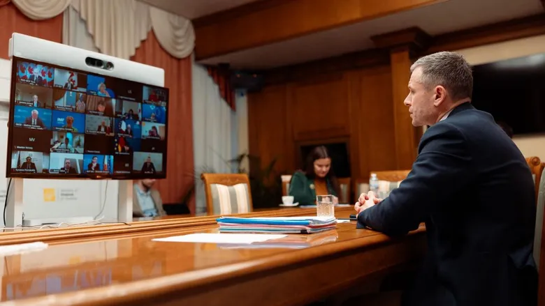 "Системне рішення на довгі роки". Україна не відмовиться від ідеї репараційного кредиту "Системне рішення на довгі роки". Україна не відмовиться від ідеї репараційного кредиту