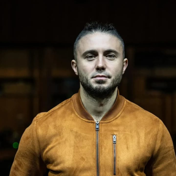 "Припускаю, кому це потрібно": Тарас Тополя відреагував на злив приватних відео ексдружини