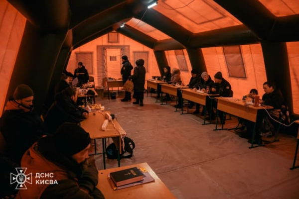 У Києві та області працюють 130 "Пунктів незламності" ДСНС: скільки людей отримали допомогу