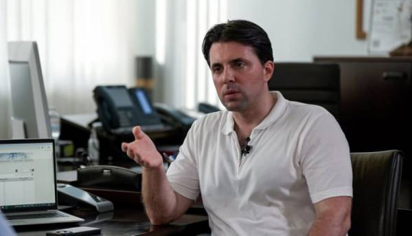 З ексголови Укренерго Кудрицького знято електронний засіб стеження за рішенням суду.