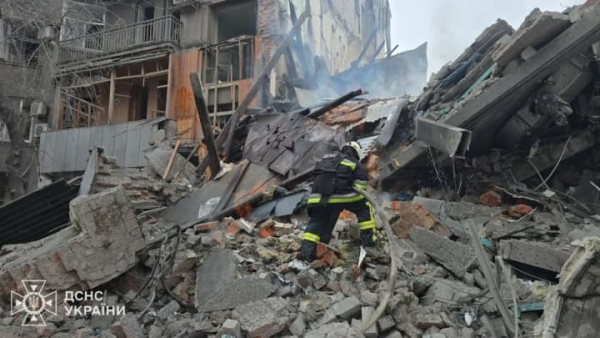 Російський ракетний удар по Харкову: 19 постраждалих, серед них немовля