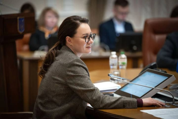 Кабмін затвердив заходи для своєчасного постачання підручників до шкіл –…