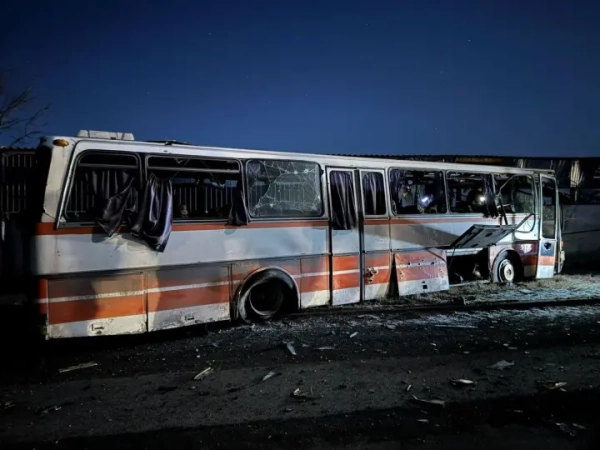 Оператори ворожих шахедів свідомо атакували цивільних: "Флеш" про удар рф по автобусу з шахтарями