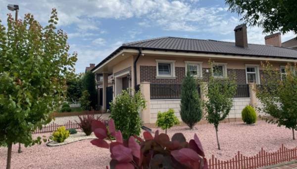 Нажили статків на майже 40 мільйонів: колишньому заступнику одеського військкома…