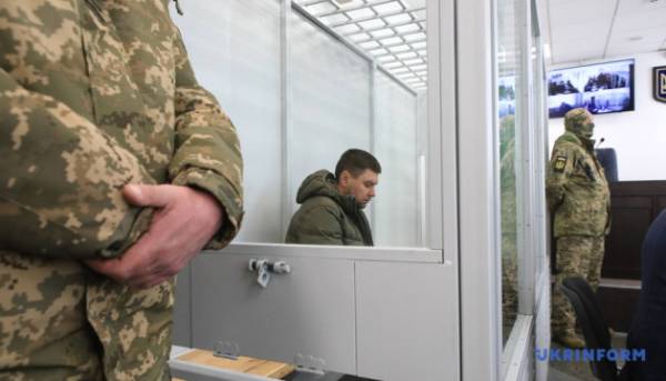 Розкрадання на авіаційних сховищах: суд ув’язнив начальника тилу авіації та…