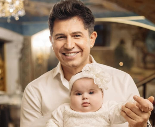 Андрій Джеджула провів обряд хрещення доньки Емілії та…