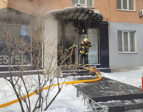 Пожежа в центрі Києва: спалахнув салон краси через…
