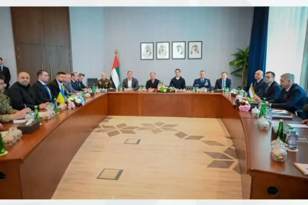 Українська делегація інформувала про продовження перемовин в Абу-Дабі.