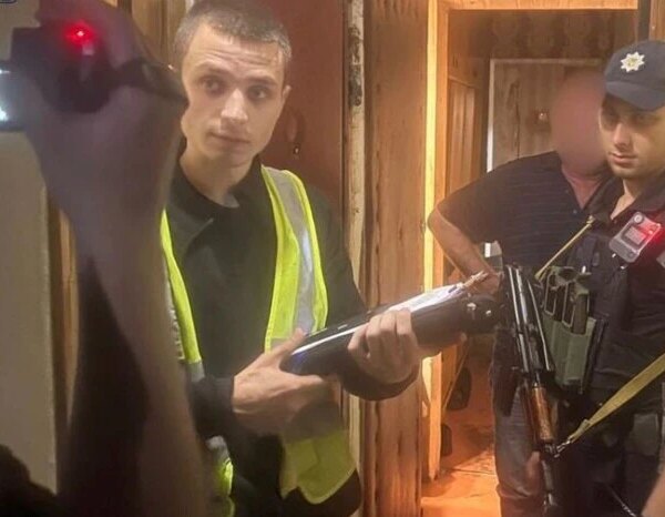 Зйомка порно та насильство над сусідськими дітьми: перед судом постане 57-річний киянин