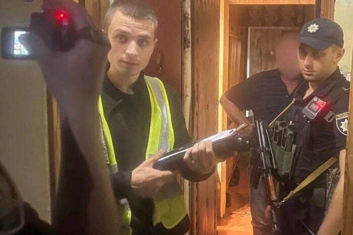 Зйомка порно та насильство над сусідськими дітьми: перед…