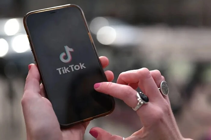 Іспанія ініціює розслідування проти Х, Meta і TikTok через згенеровані фото дітей