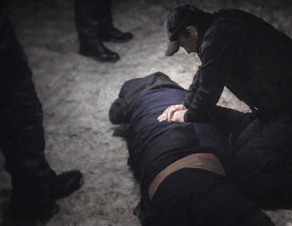 У Києві затриманий помер. Поліція оприлюднила відео з бодікамер.