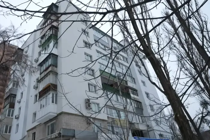 Київська багатоповерхівка: світло й затишок попри блекаут.