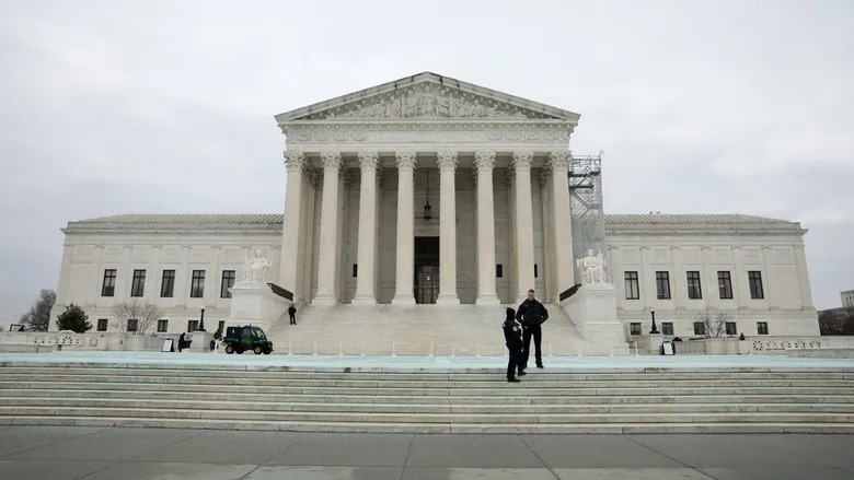 Верховний суд США визнав незаконними мита Трампа