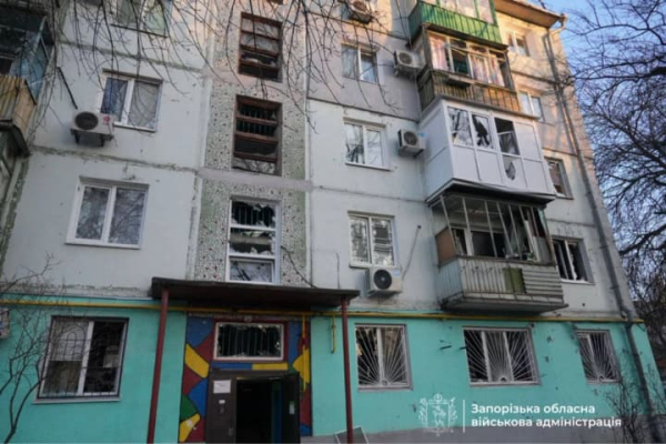 Удар РФ по Запоріжжю: п’ять багатоповерхівок залишились без опалення, постраждав дитячий садок