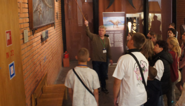 Інформація розвідки: імена та компанії, причетні до вивезення українських дітей…