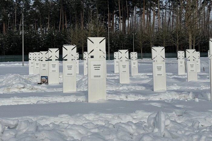 Фінальні версії надгробків для Національного військового цвинтаря затверджено…