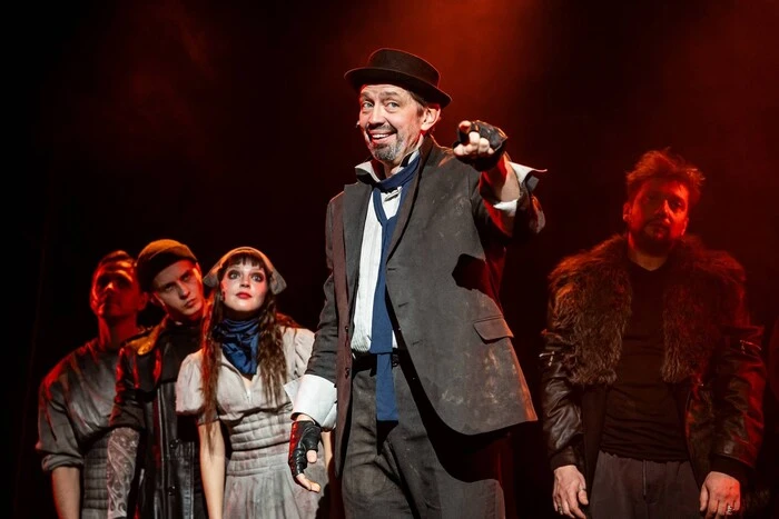 “Я бачу, вас цікавить пітьма”: гастролі Україною, дати та локації.