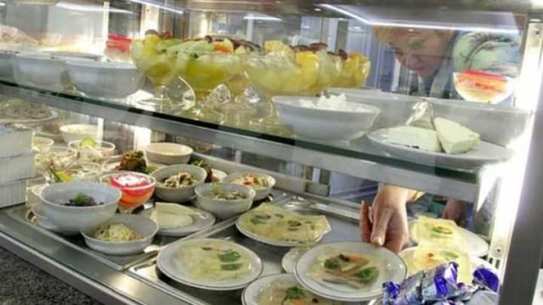 У парламентській їдальні ревізія через ймовірне отруєння депутатів