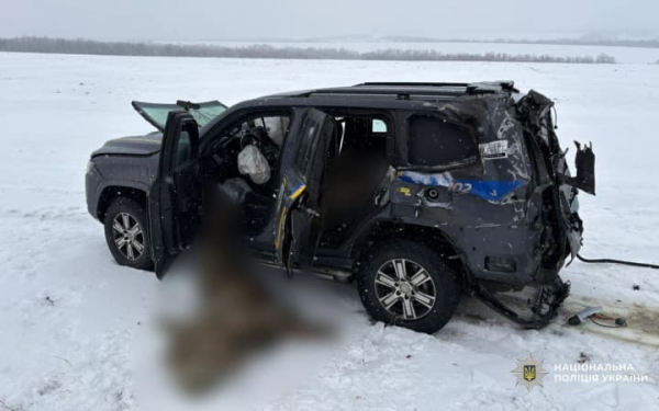 Російський дрон вразив авто “Білих Янголів” у Харківській області, двоє…