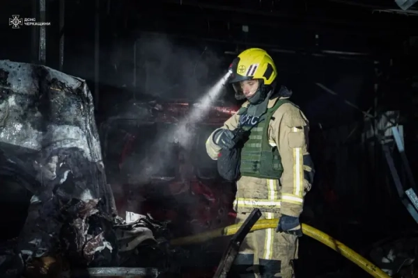 Черкаси та область зазнали масованої атаки рф дронами: четверо постраждалих