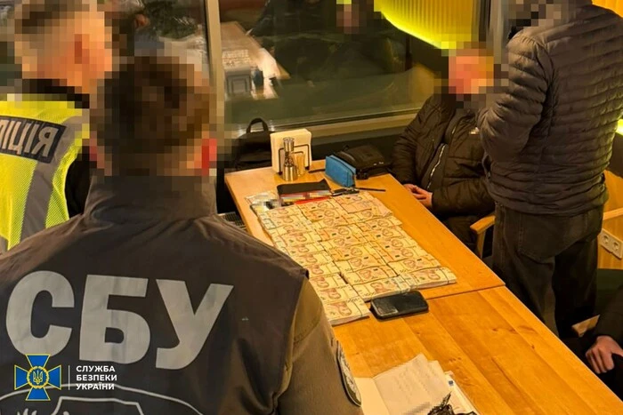 Чиновник КМДА спійманий на хабарі у мільйон за&hellip;