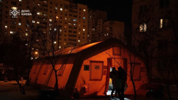 Зеленський доручив максимально збільшити кількість пунктів підтримки та обігріву в регіонах