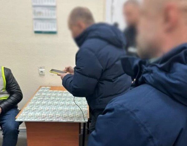 Ветеранська довідка за хабар: у Києві спіймали колишнього працівника шпиталю