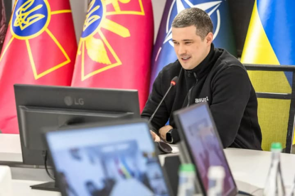 Канада надасть Україні AIM-ракети проти крилатих ракет: передача озброєння триває.