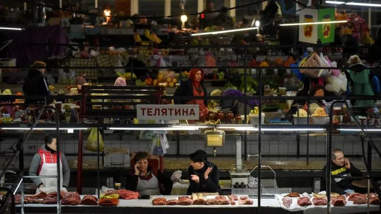 Річна інфляція в Україні сповільнилася до 7,4%