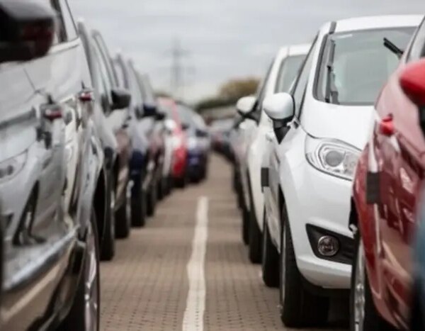 Минулого року: кількість Rolls-Royce за $600K в Україні.