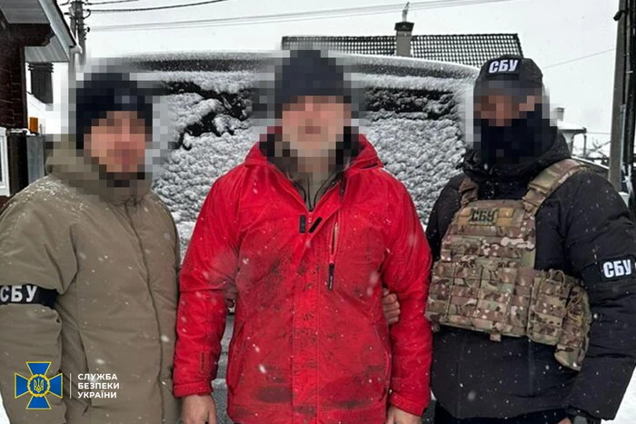 Контррозвідка схопила замаскованого шпигуна ФСБ, що цілився ракетами&hellip;