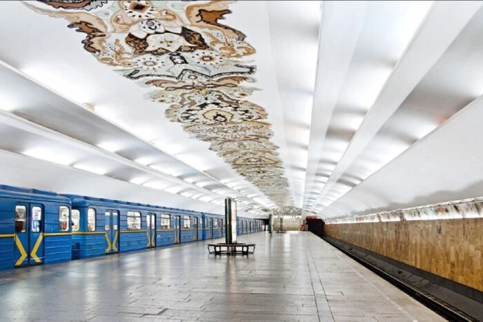 Вогкість у метрополітені: чи є загроза для людей