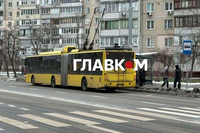 Лівий берег Києва: трамваї й тролейбуси відновлюють рух,&hellip;