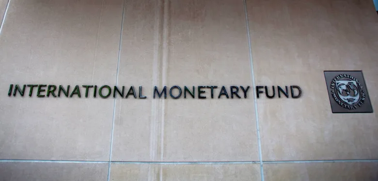 Україна отримала перший транш за новою програмою МВФ на $8,1 млрд