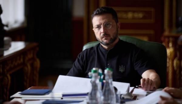 Відшкодування за бензин і надбавки пенсіонерам: Зеленський оголосив про свіжі&hellip;