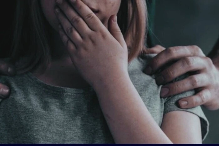 Киянка загриміла за грати за зйомки дитячого порно…